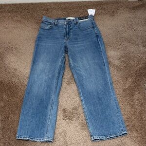 Abercrombie Ankle Straight Curve Love Jeans in Blue